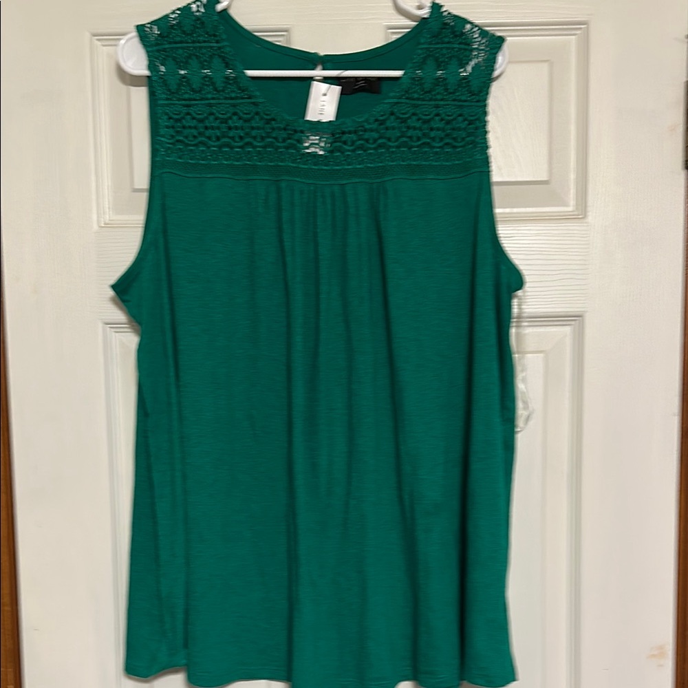 Lane Bryant Green Lace Yoke Sleeveless Blouse (18/20)
